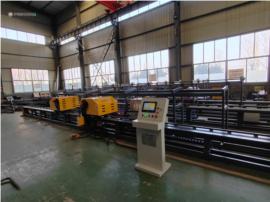 喜訊！熱烈慶祝飛宏1套數(shù)控鋼筋加工設備裝車完畢順利發(fā)出